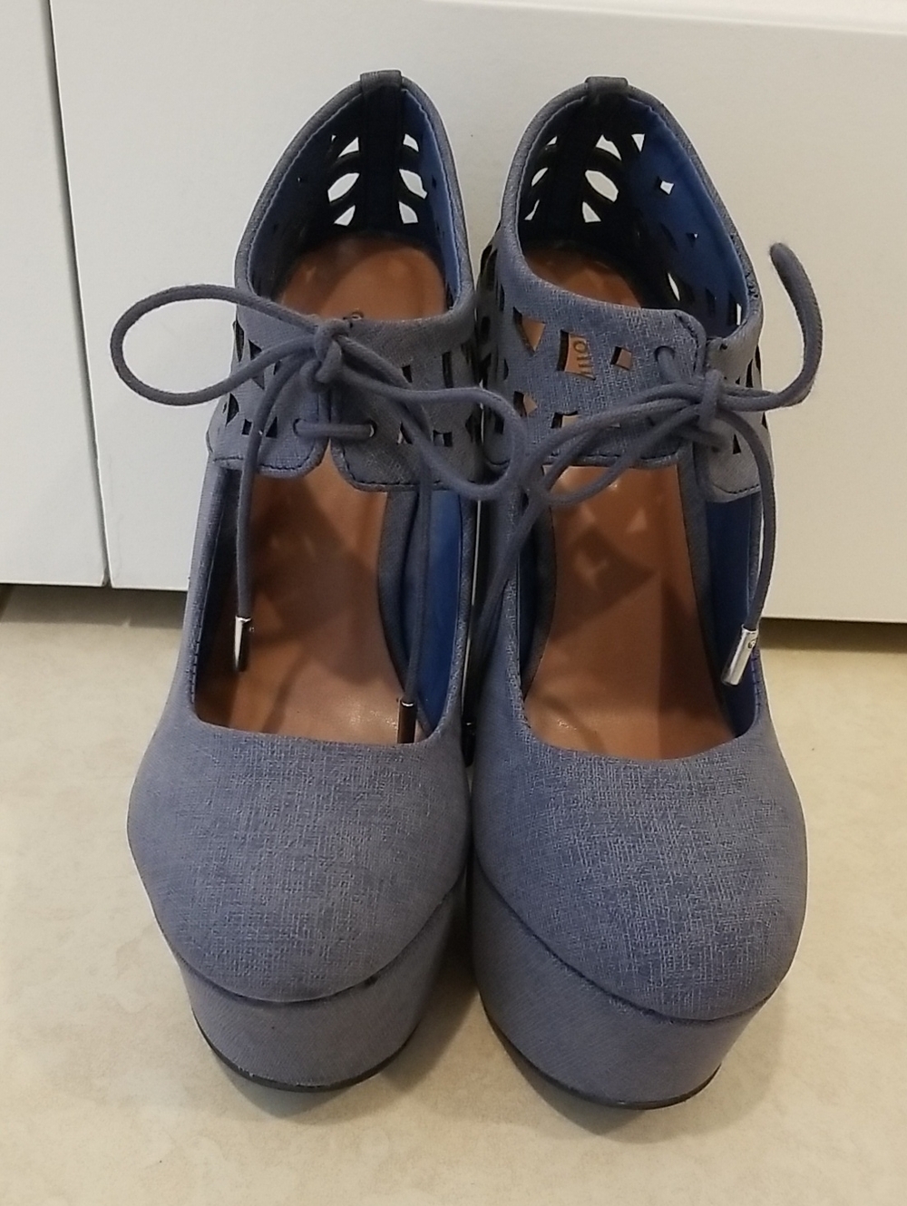 Dollhouse Blue Lace-Up Platform Pumps